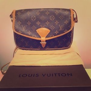Louis Vuitton sologne crossbody bag